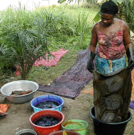 Give a gift that matters: a donation in your friend's name. This gift will provide a capital loan which will be used to support a business run by a group of wom